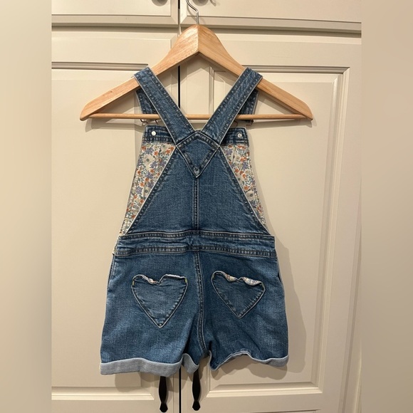 Mini Boden Denim Heart Pocket Short Overalls 7-8 yrs - Picture 2 of 6